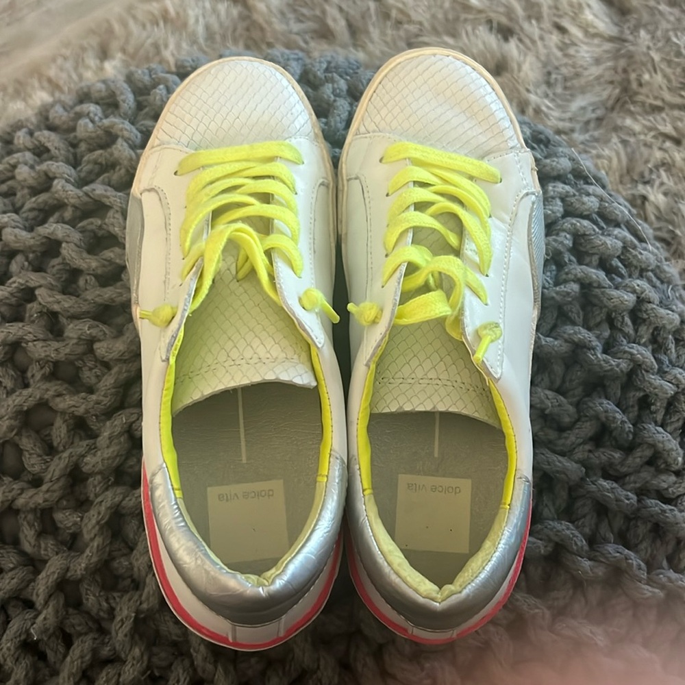 Dolce Vita Women’s Zina Sneakers size 7